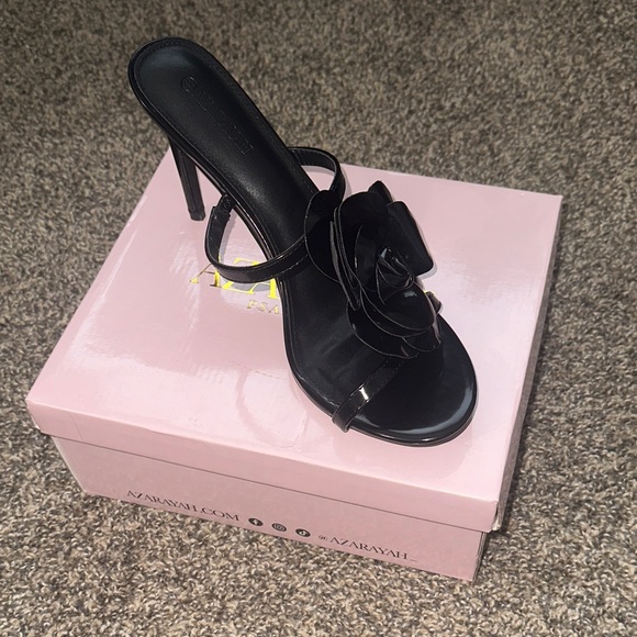 Fashion Nova Shoes - Benita Flower Heels